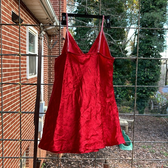 Coca-Cola Red Summer Pajama Spaghetti Strap Top V-Neck Wrinkle Material Jrs XL - Picture 11 of 16